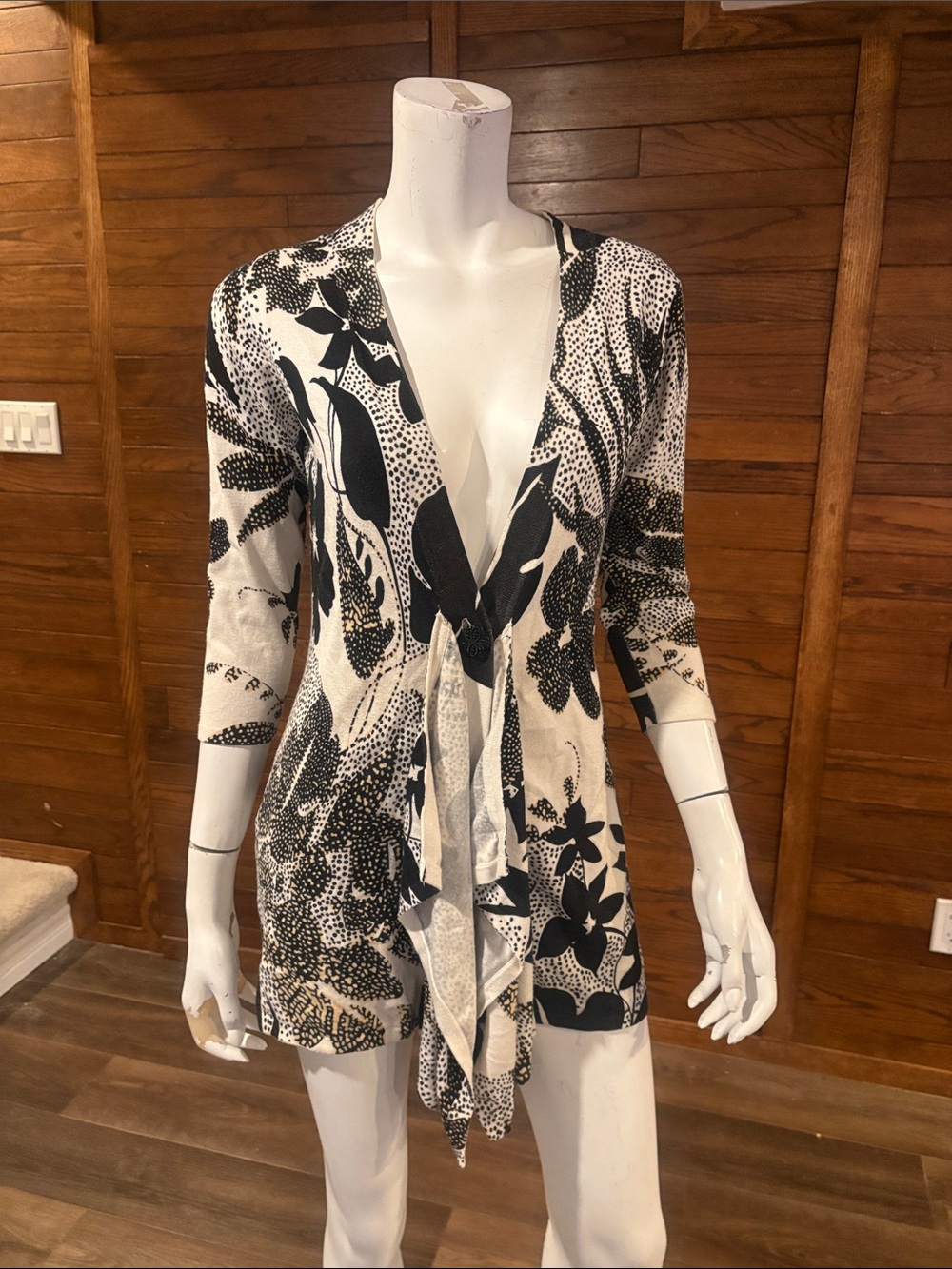 Floral Tie-Front Cardigan Sweater in Black and White